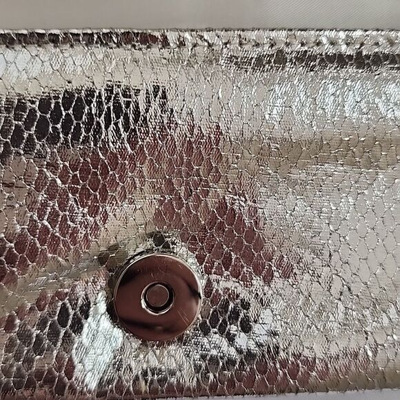 Vintage La Regale Faux Reptile Evening Bag Shiny Platinum - Picture 9 of 11